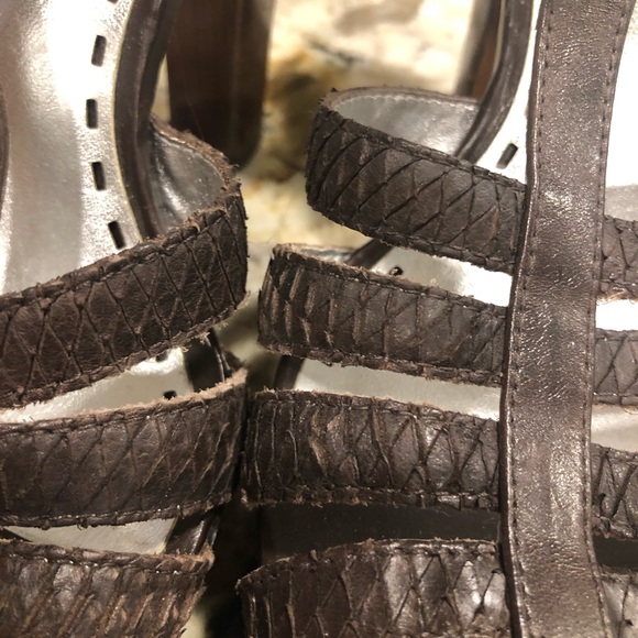 Gianni Bini Chocolate Brown Strappy Heels - 7 - Picture 2 of 8